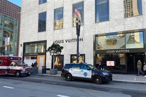 San Francisco Louis Vuitton store emptied by robbers; video 